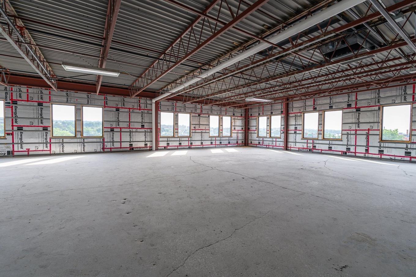 Interior - 400-234 Rue Dufferin, Sherbrooke (Les Nations), QC - Indoor Photo Showing Garage