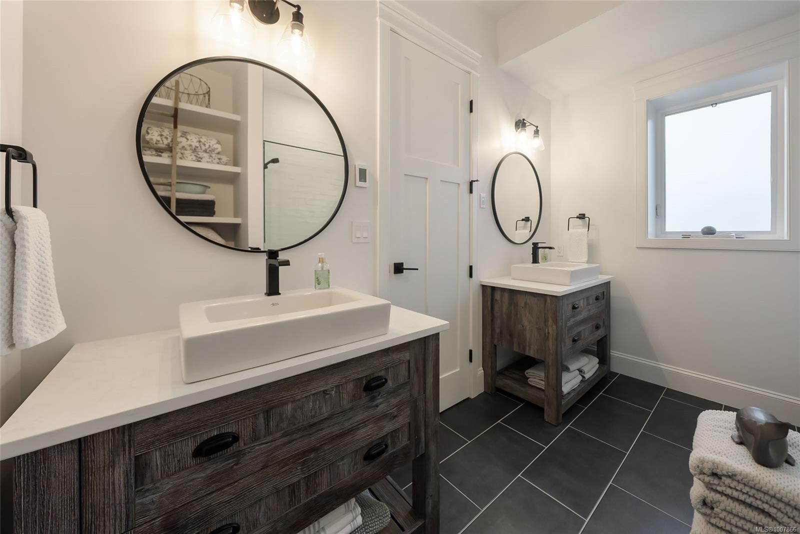 754 Nelson Rd, Campbell River, BC