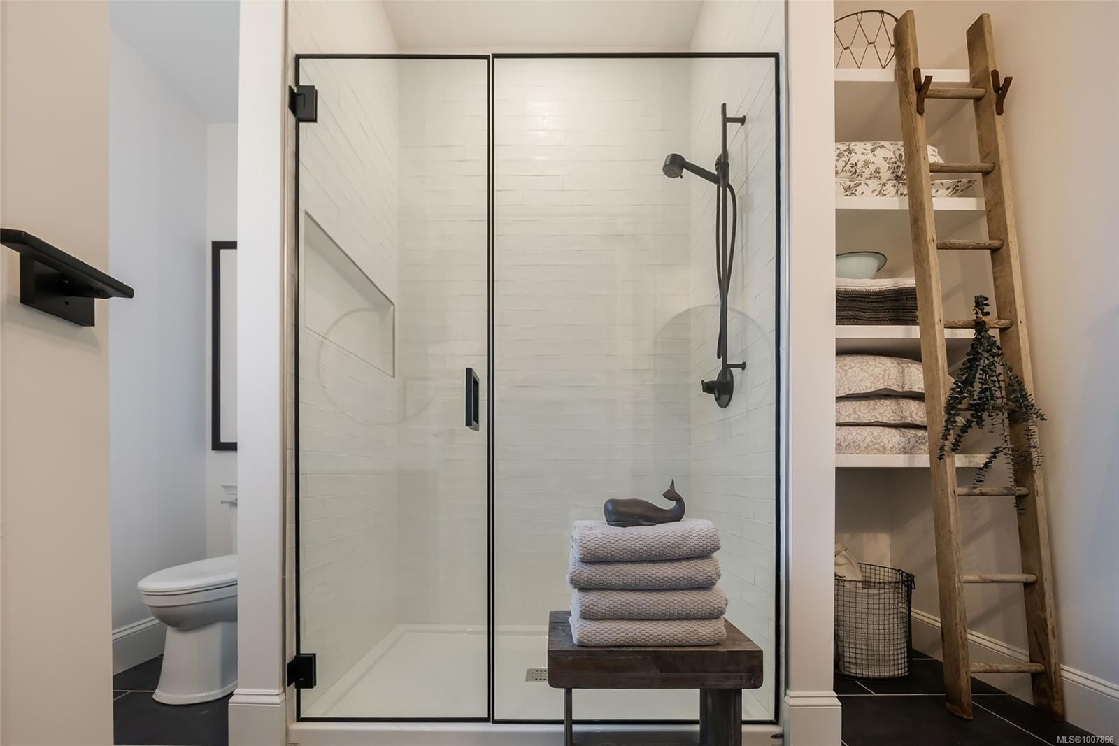 754 Nelson Rd, Campbell River, BC