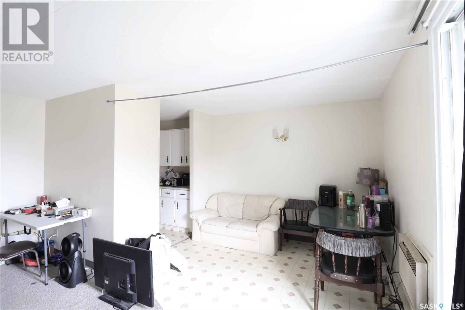 31 51 Centennial Street, Regina, SK - Indoor