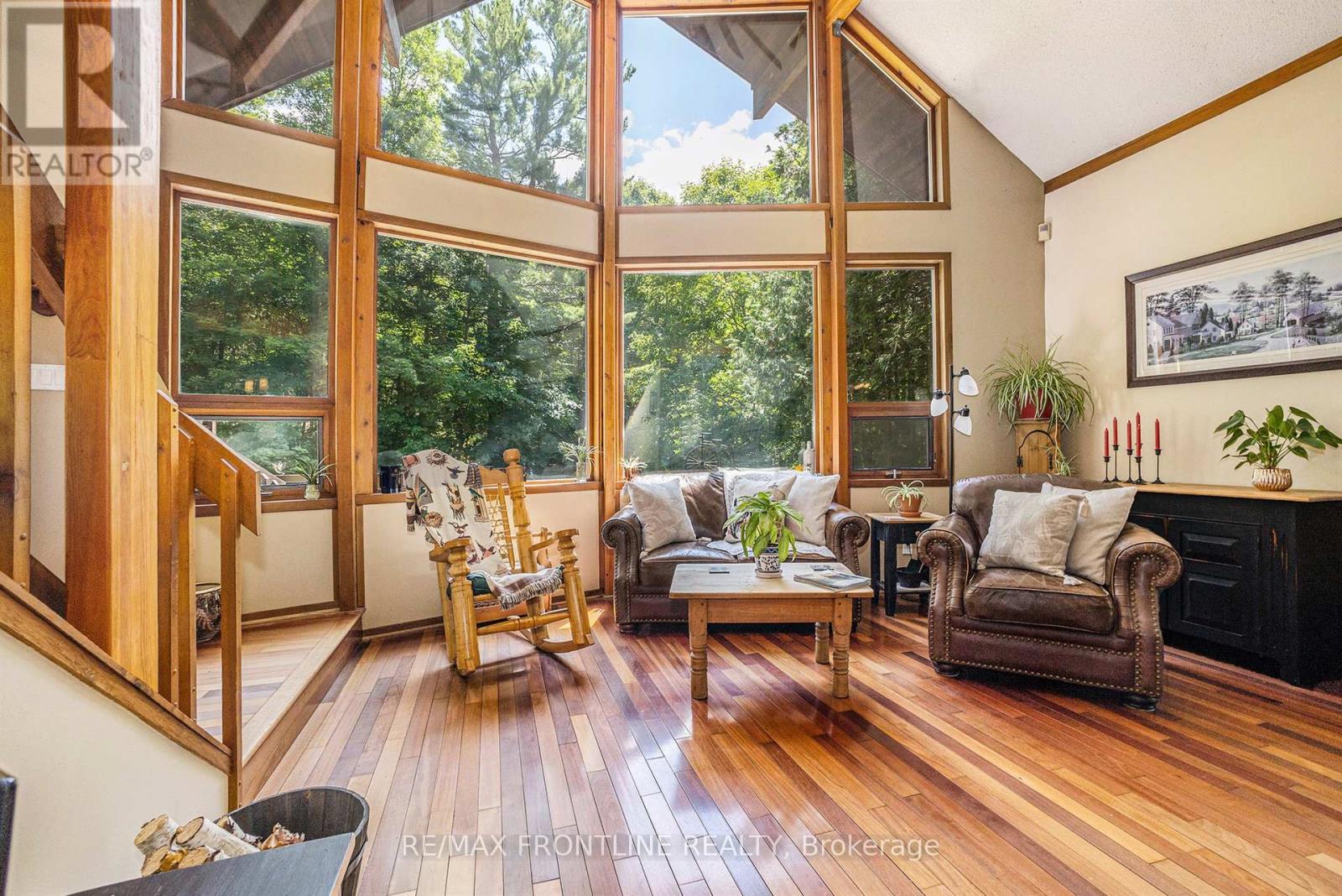 327 Lakewood Road, Tay Valley, ON - Indoor