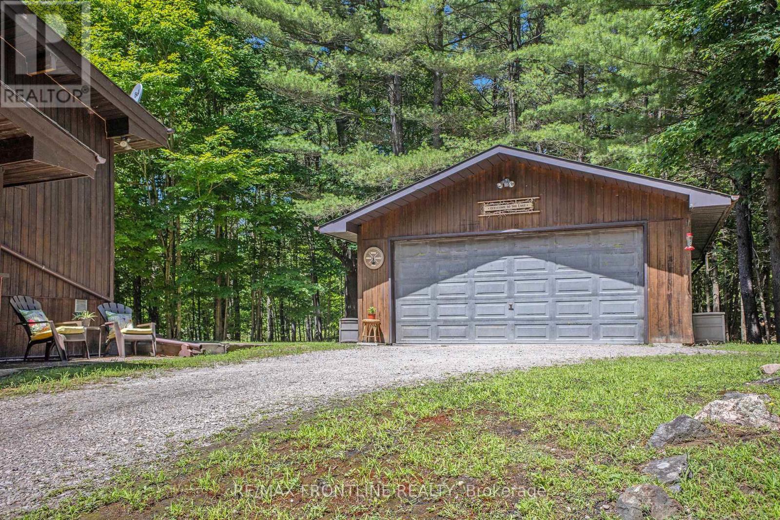 327 Lakewood Road, Tay Valley, ON - Outdoor