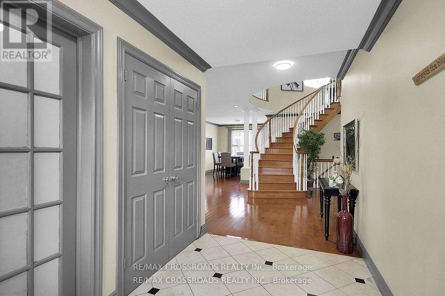 10 Tierney Drive, Ottawa, ON - Indoor Photo Showing Other Room