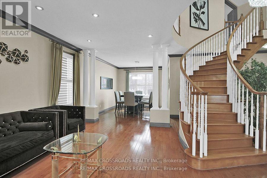 10 Tierney Drive, Ottawa, ON - Indoor Photo Showing Other Room