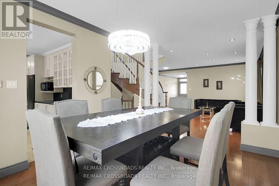 10 Tierney Drive, Ottawa, ON - Indoor Photo Showing Dining Room
