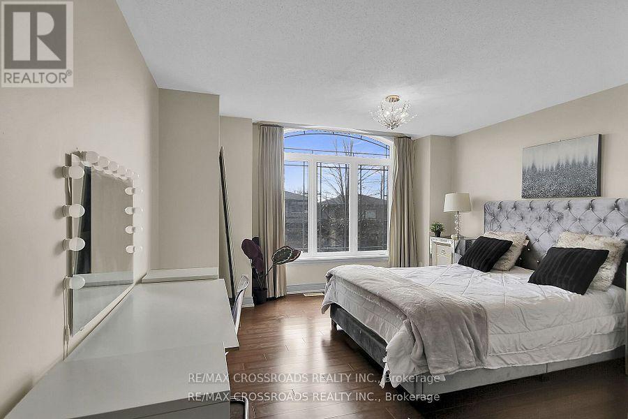 10 Tierney Drive, Ottawa, ON - Indoor Photo Showing Bedroom