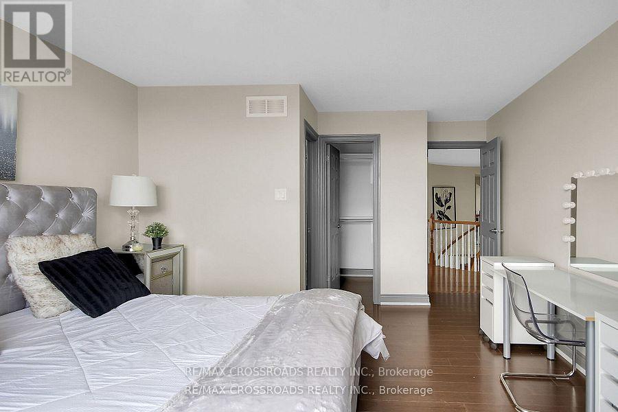 10 Tierney Drive, Ottawa, ON - Indoor Photo Showing Bedroom