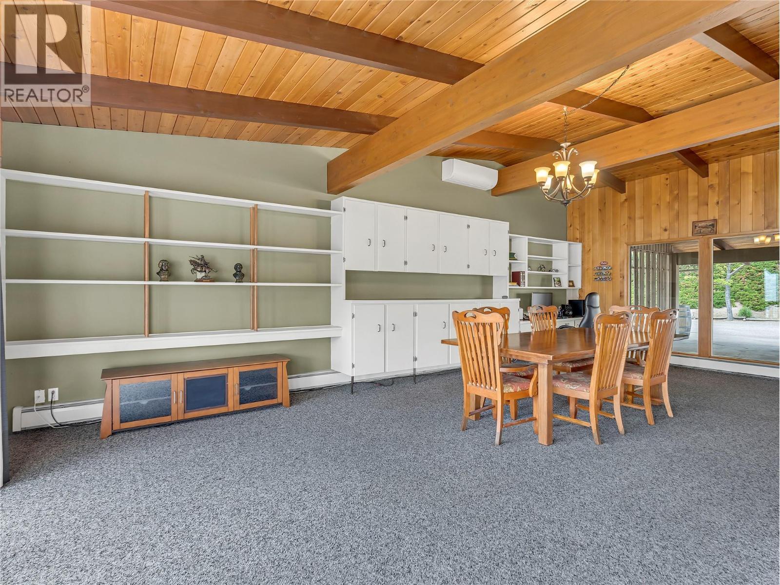 9402 Front Bench Road, Summerland, BC - Indoor