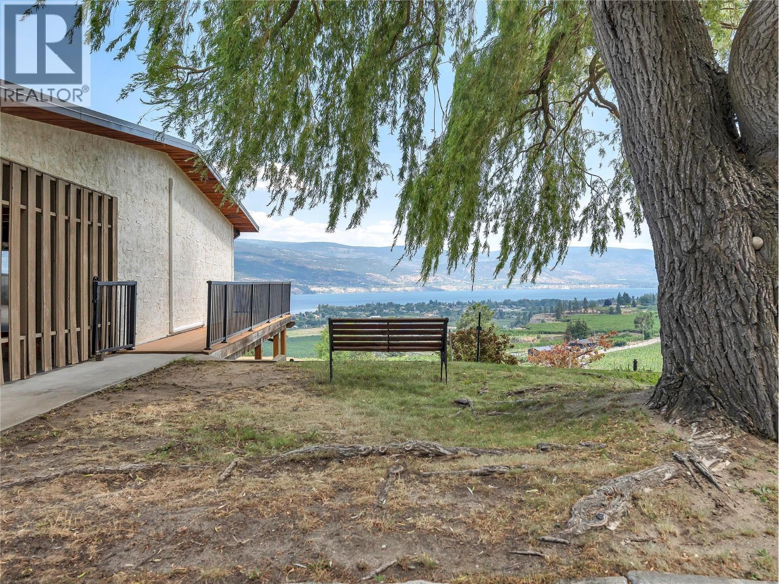 9402 Front Bench Road, Summerland, BC - Outdoor