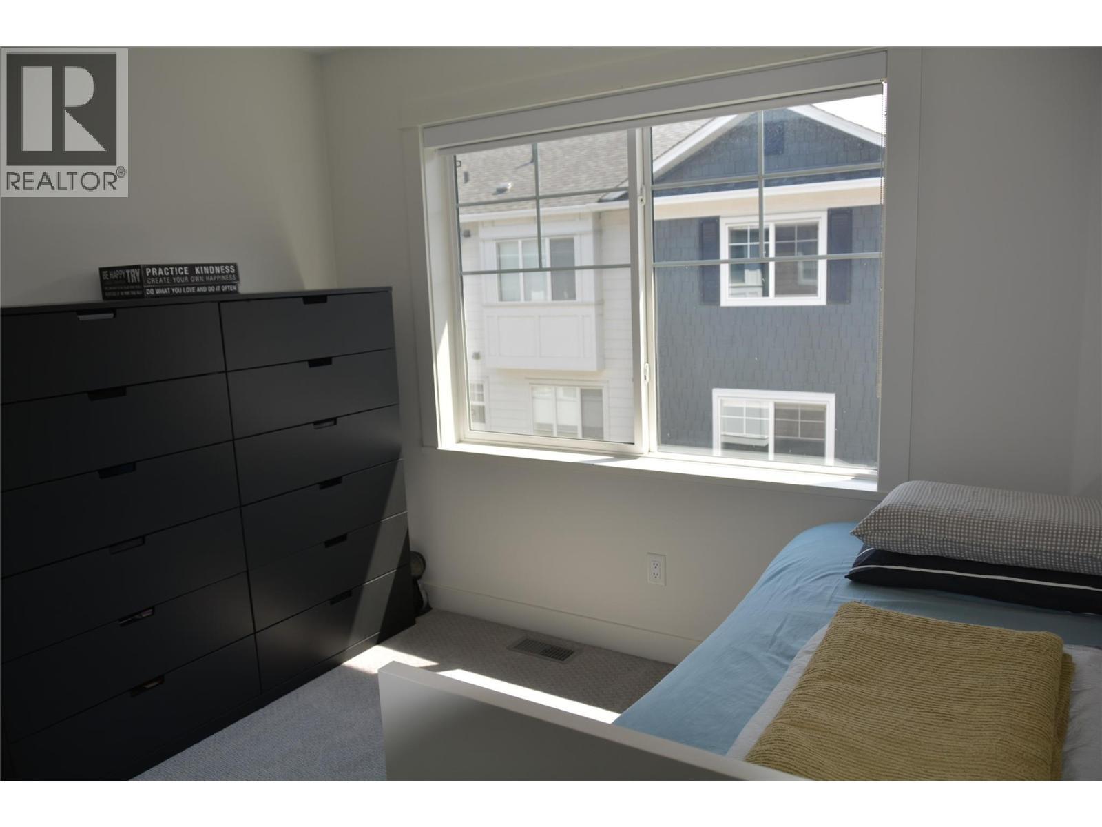 1393 9Th Avenue Unit# 104, Kamloops, BC - Indoor Photo Showing Bedroom