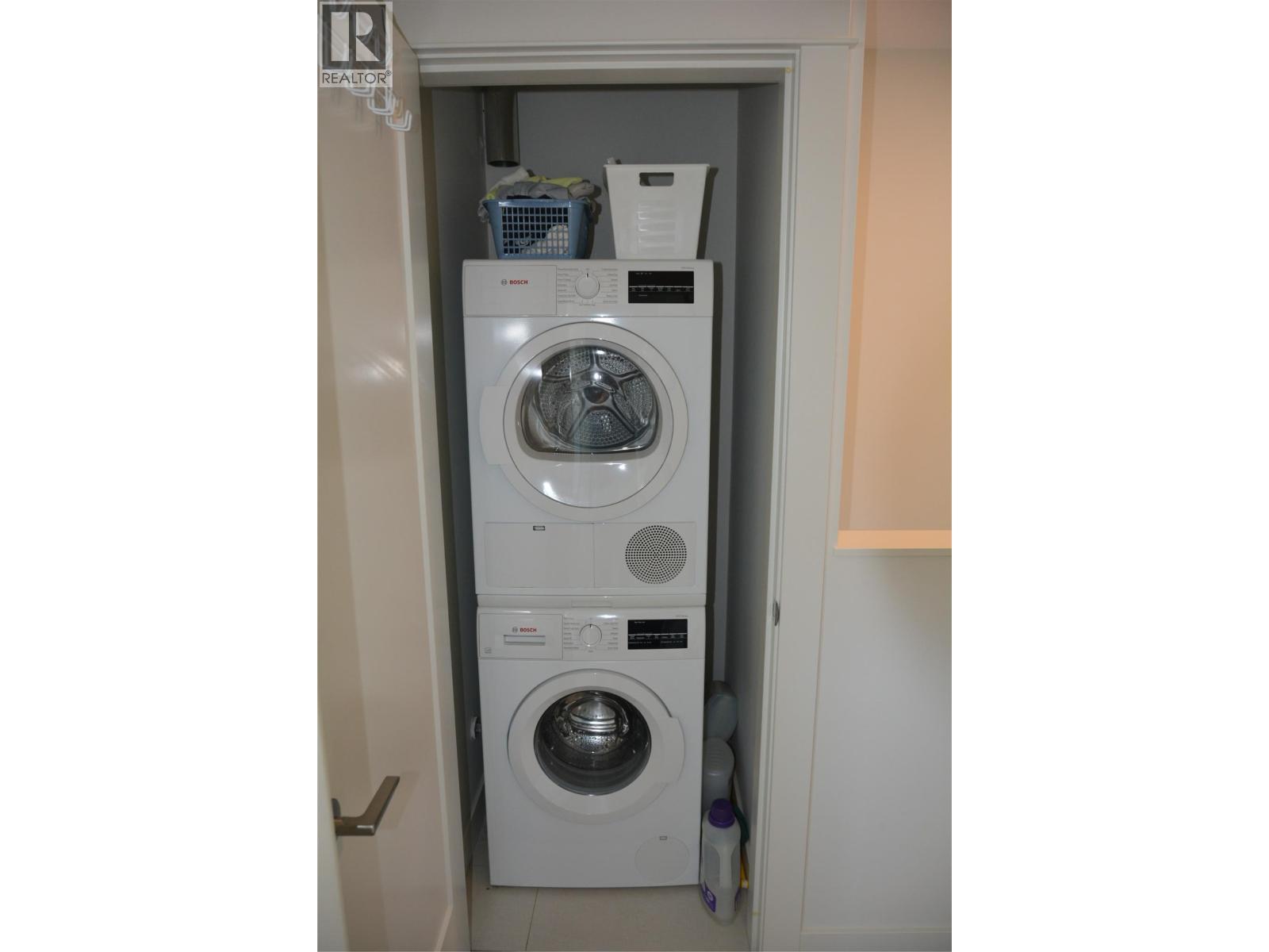 1393 9Th Avenue Unit# 104, Kamloops, BC - Indoor Photo Showing Laundry Room