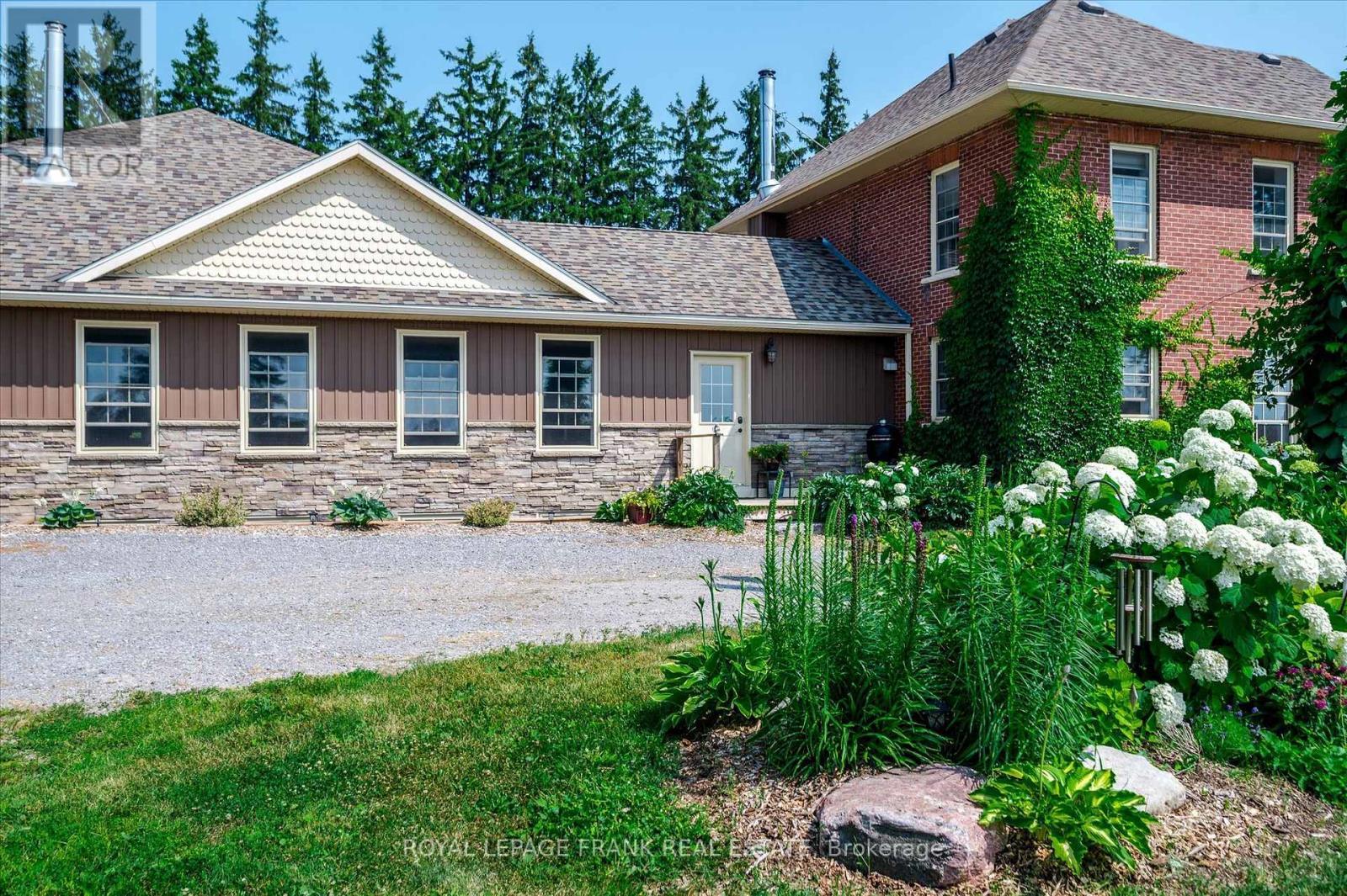 1060 Centre Line, Selwyn, ON