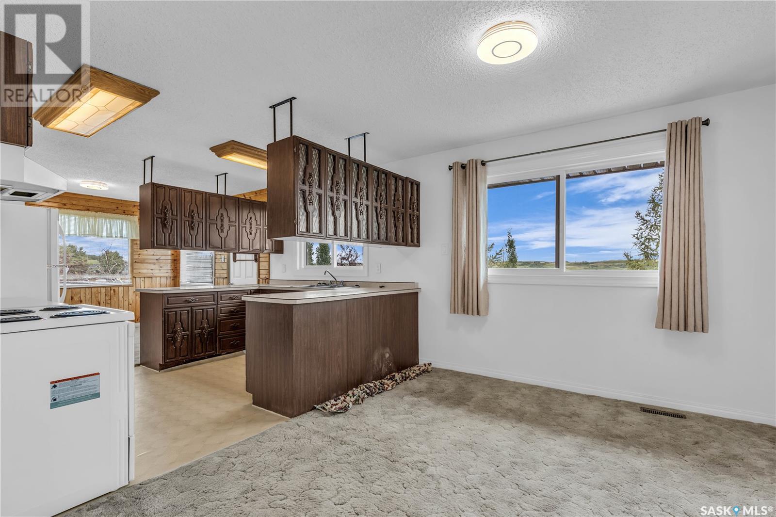115 Boyer Drive, Meota Rm No.468, SK - Indoor Photo Showing Kitchen