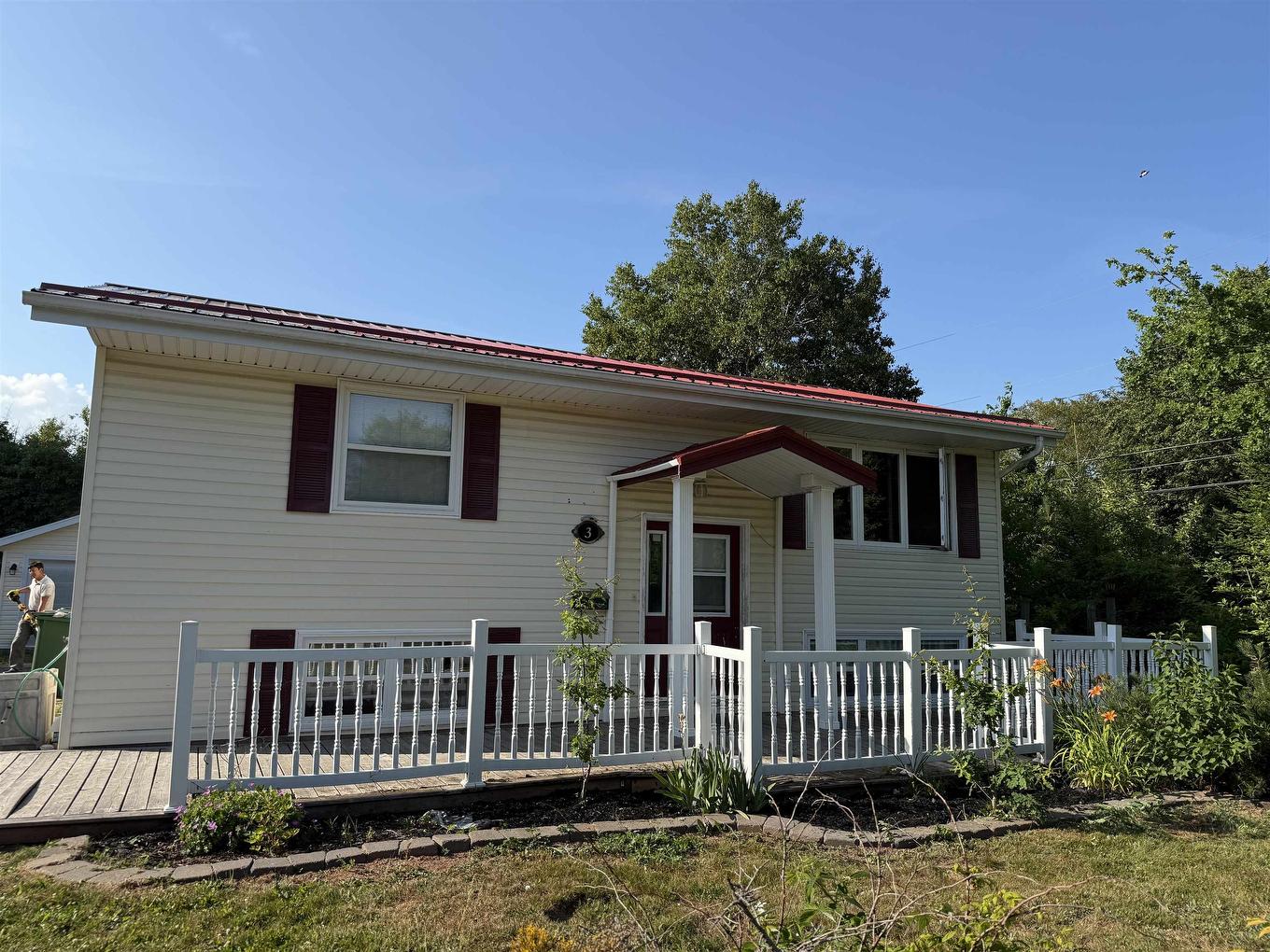 3 Hunt Avenue, Charlottetown, PE