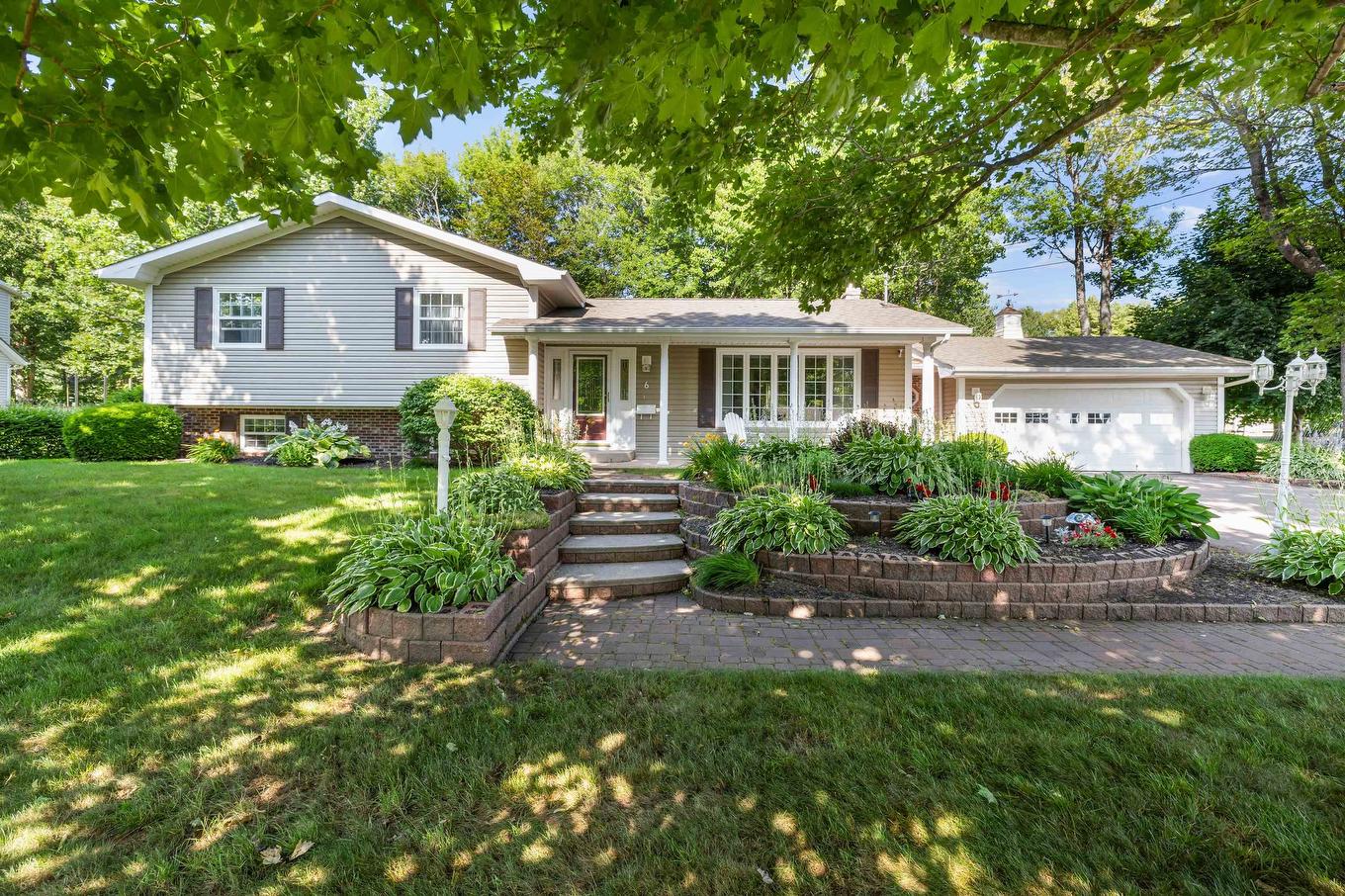 6 Maple Grove Avenue, Charlottetown, PE