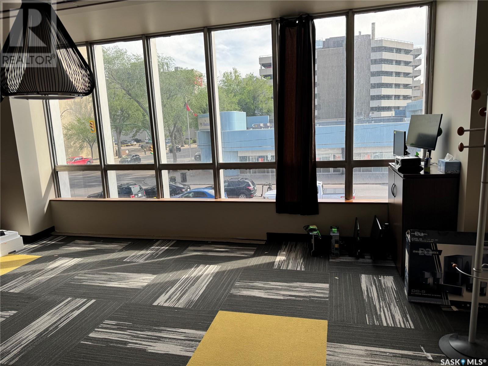 320 22Nd Street E, Saskatoon, SK