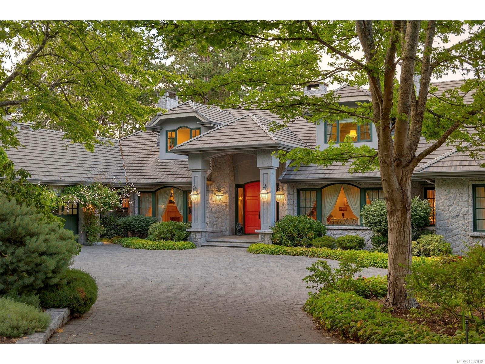 3445 Beach Dr, Oak Bay, BC