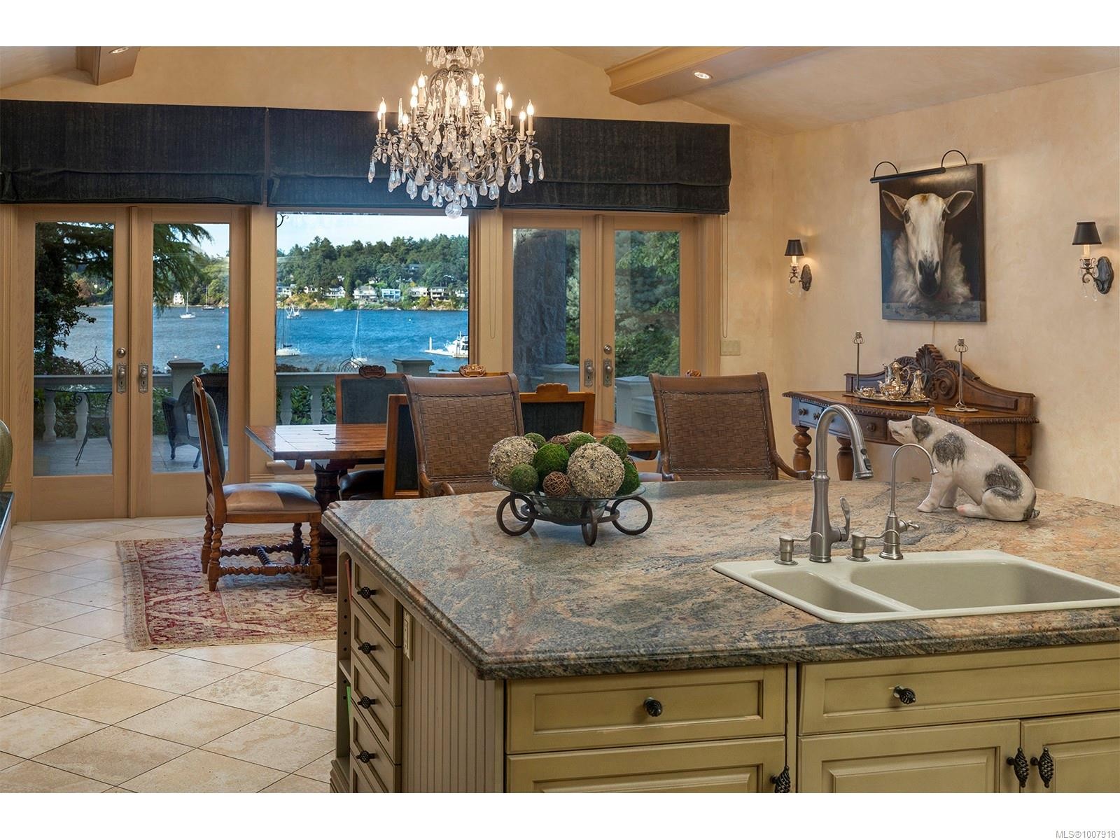 3445 Beach Dr, Oak Bay, BC