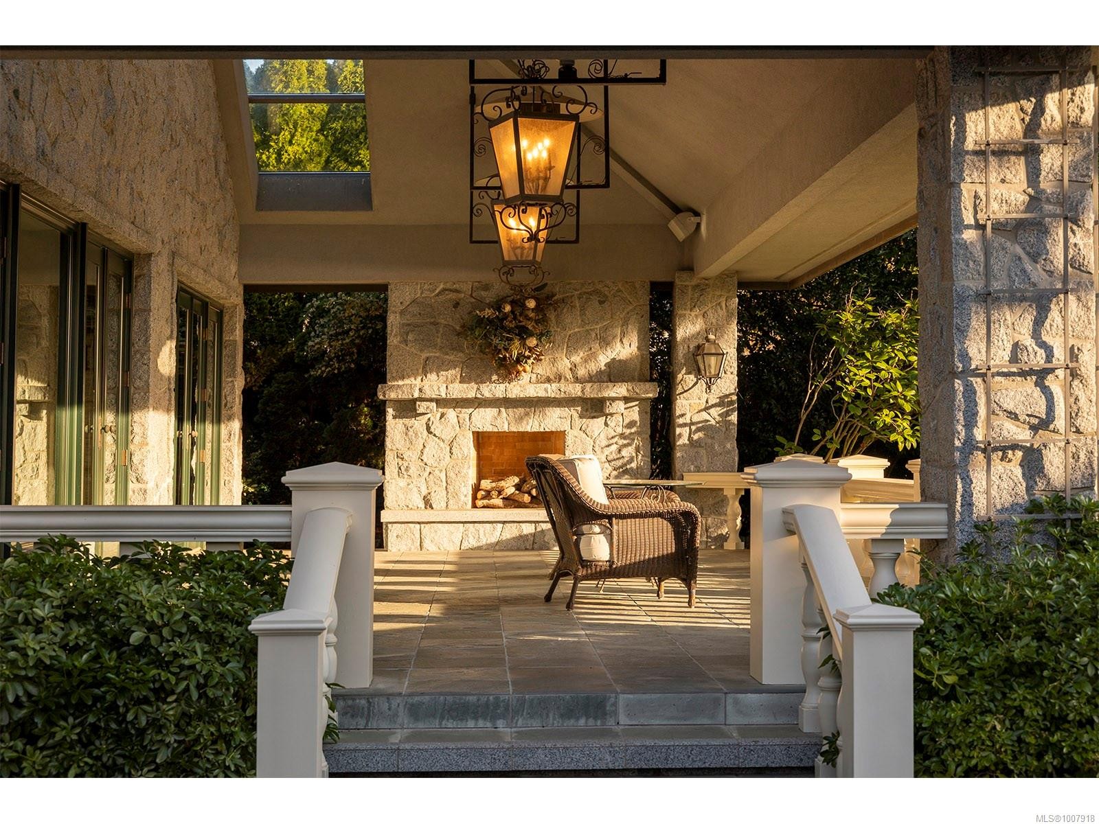 3445 Beach Dr, Oak Bay, BC