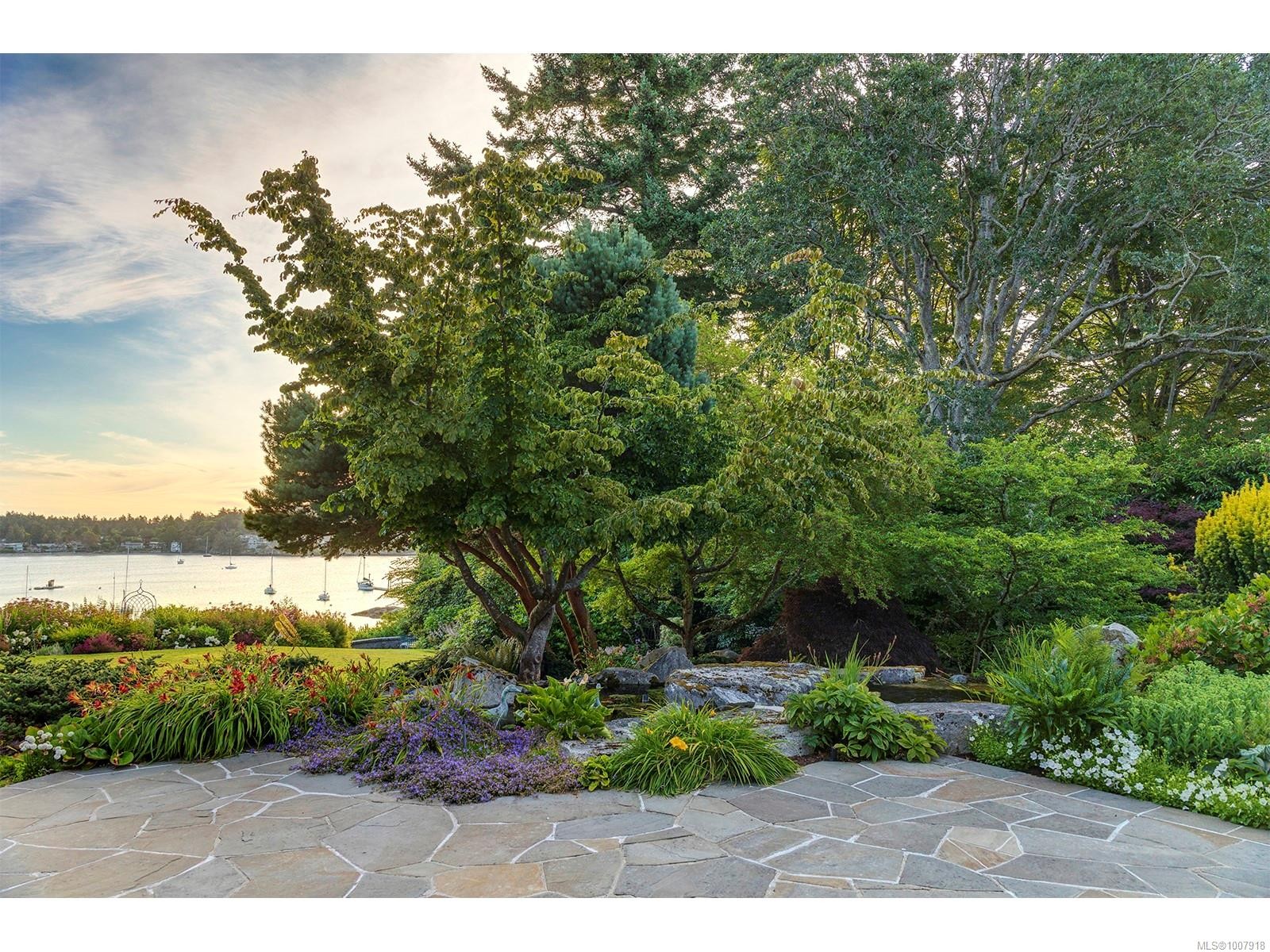 3445 Beach Dr, Oak Bay, BC