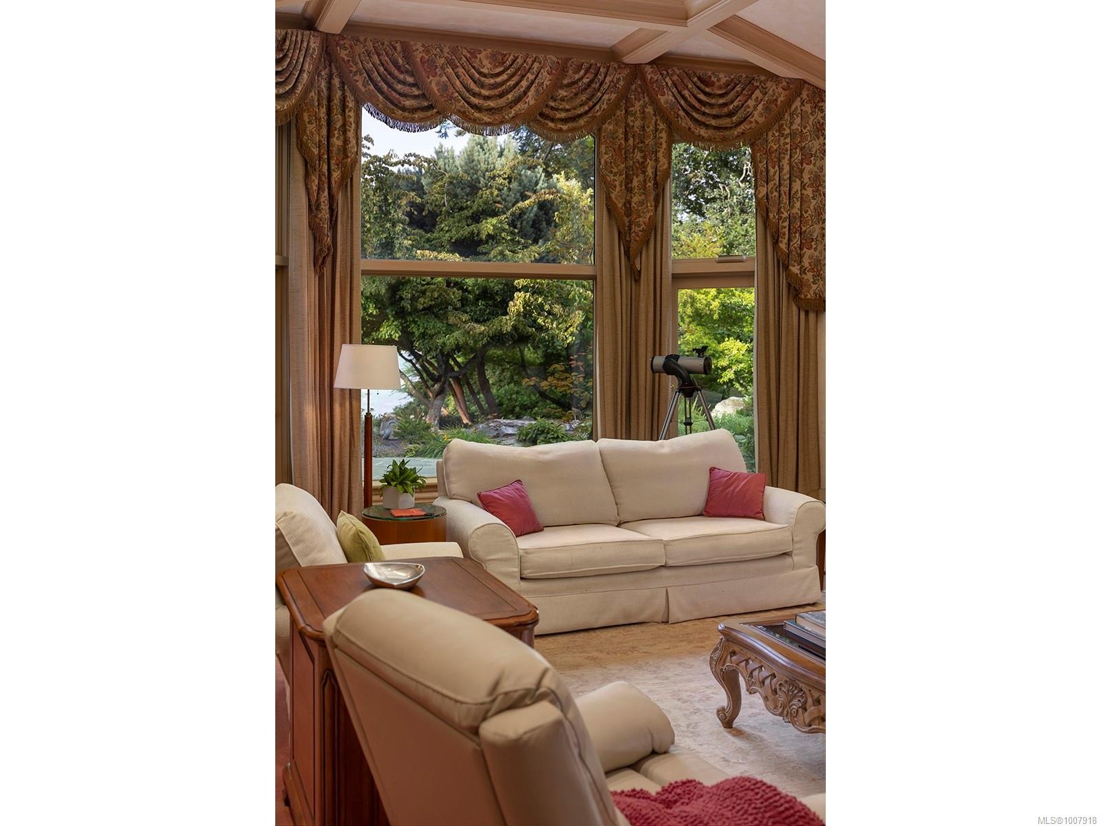 3445 Beach Dr, Oak Bay, BC