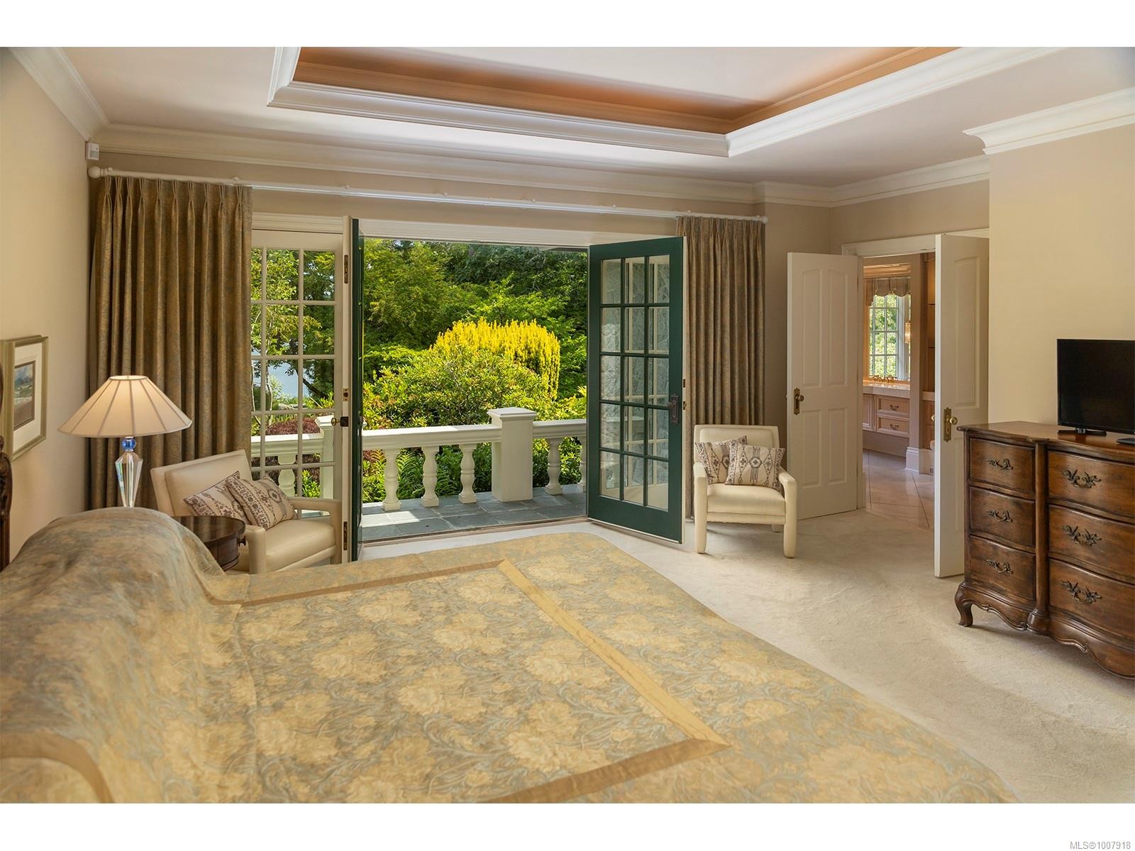 3445 Beach Dr, Oak Bay, BC