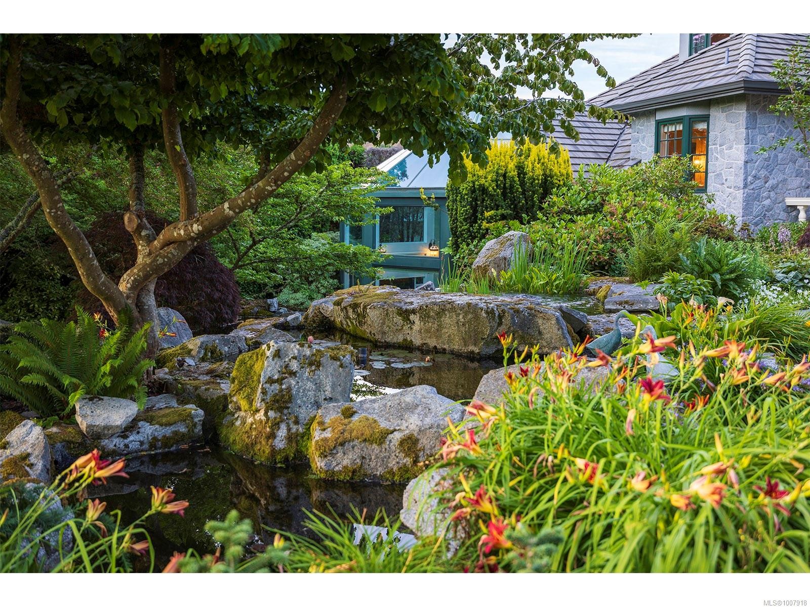 3445 Beach Dr, Oak Bay, BC