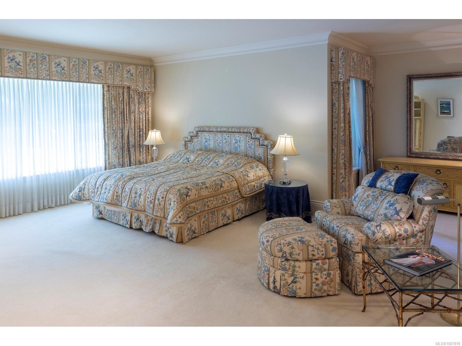 3445 Beach Dr, Oak Bay, BC