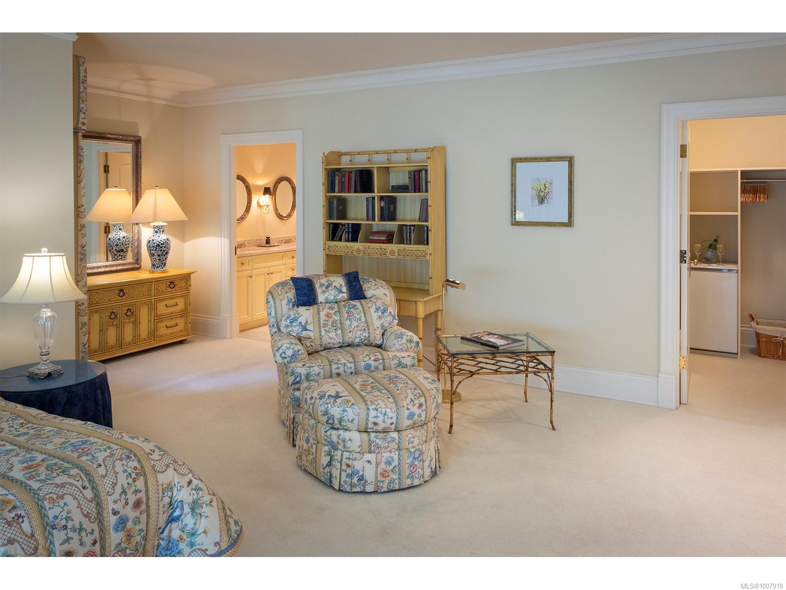 3445 Beach Dr, Oak Bay, BC