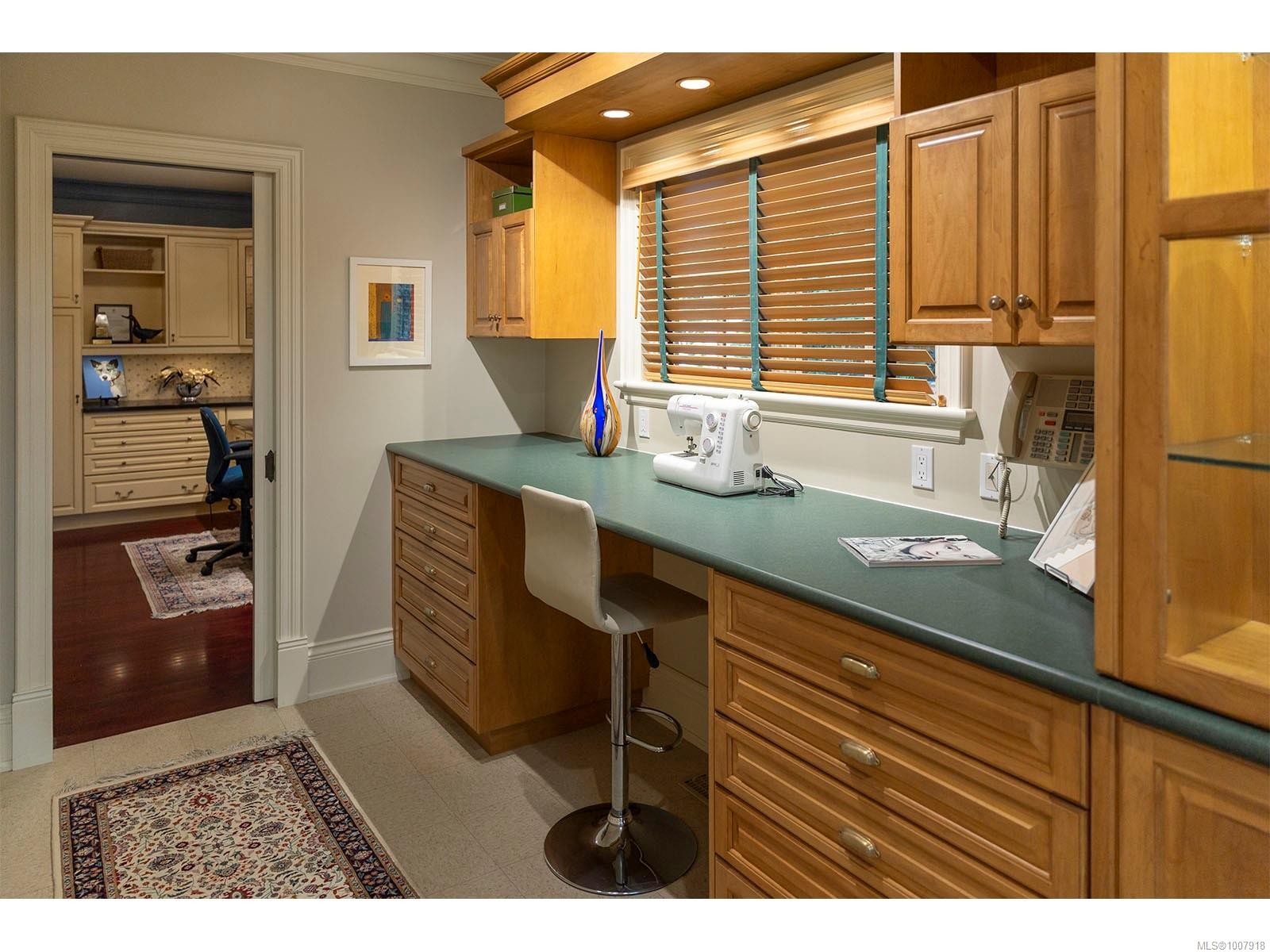 3445 Beach Dr, Oak Bay, BC