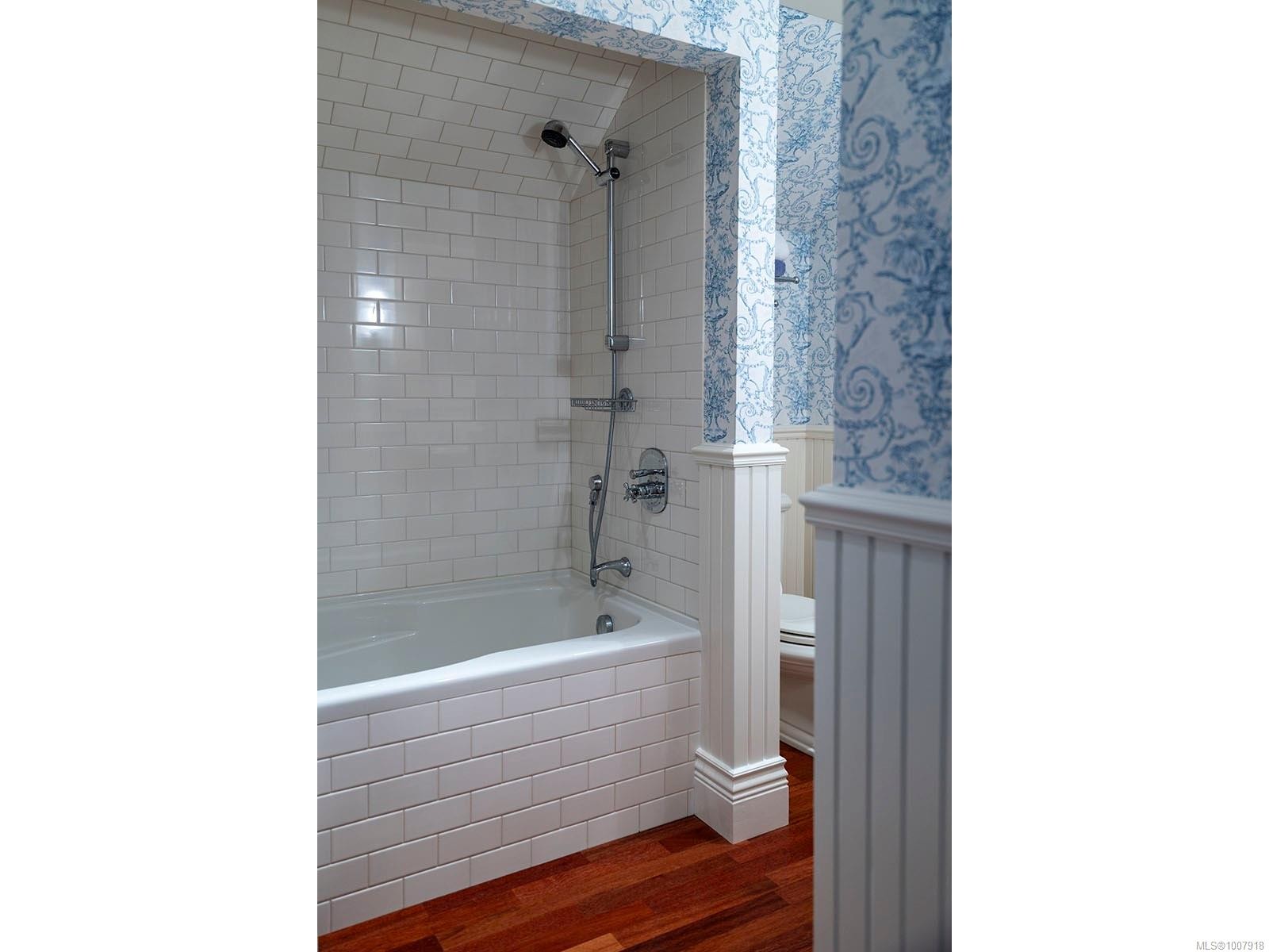 3445 Beach Dr, Oak Bay, BC