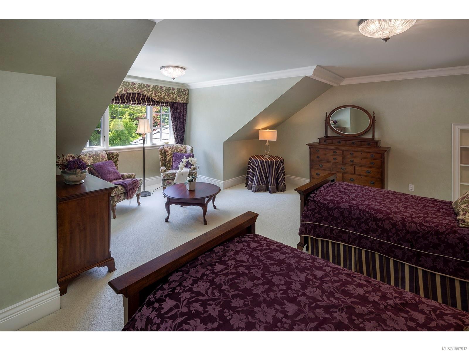 3445 Beach Dr, Oak Bay, BC