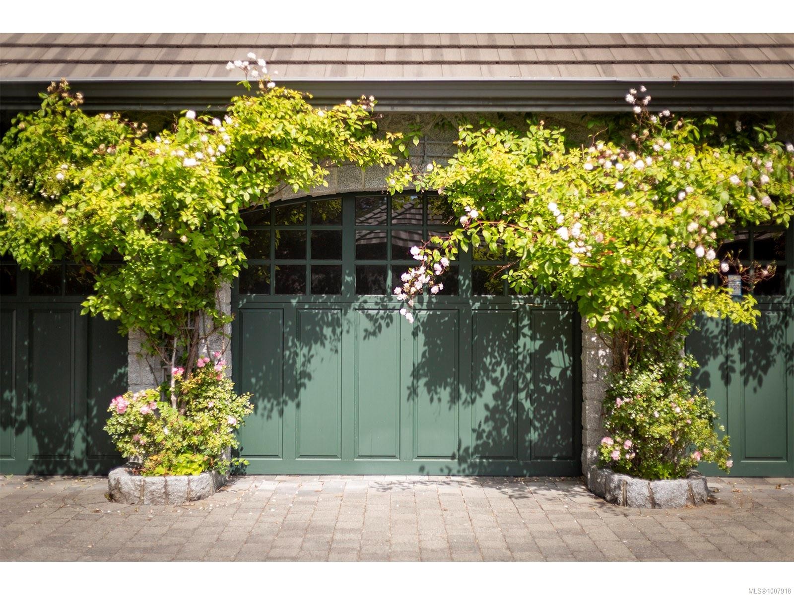 3445 Beach Dr, Oak Bay, BC