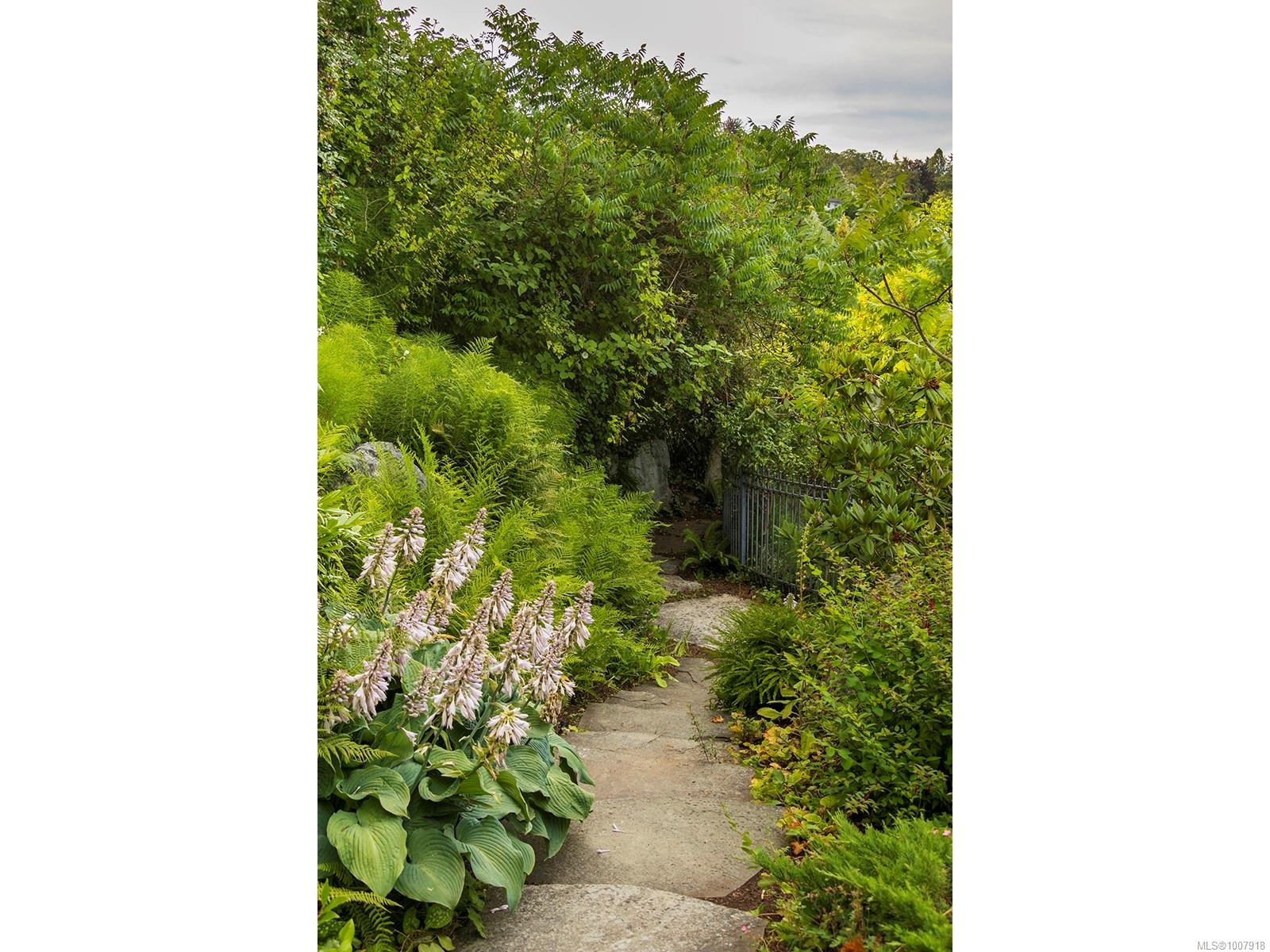 3445 Beach Dr, Oak Bay, BC