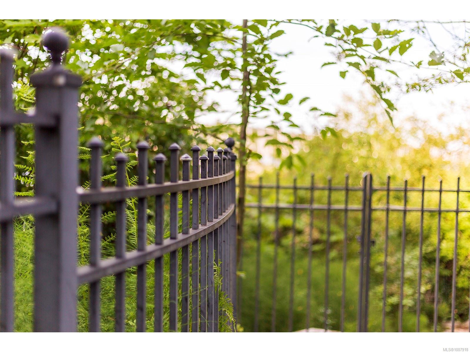 3445 Beach Dr, Oak Bay, BC