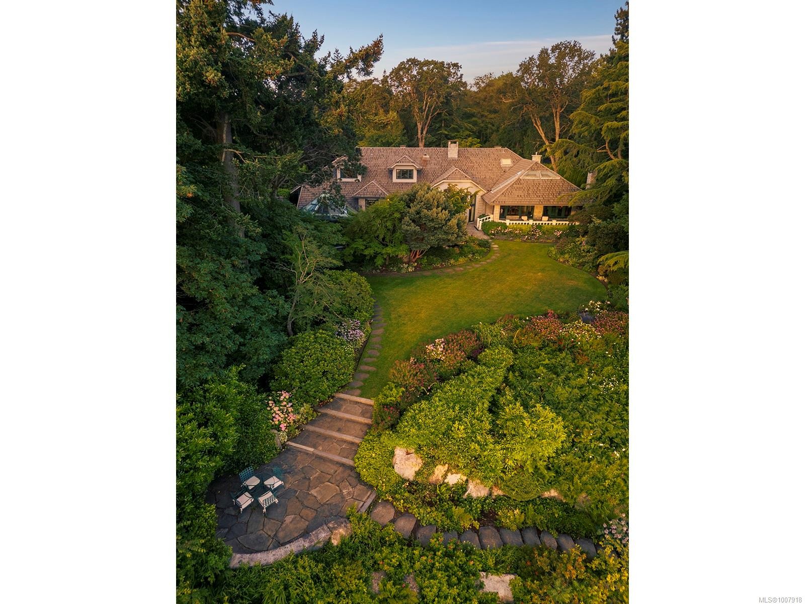 3445 Beach Dr, Oak Bay, BC