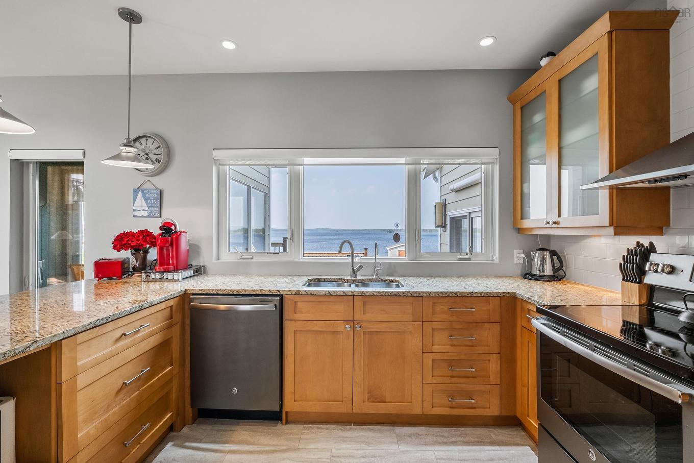 89 Bastion Avenue, Louisbourg, NS