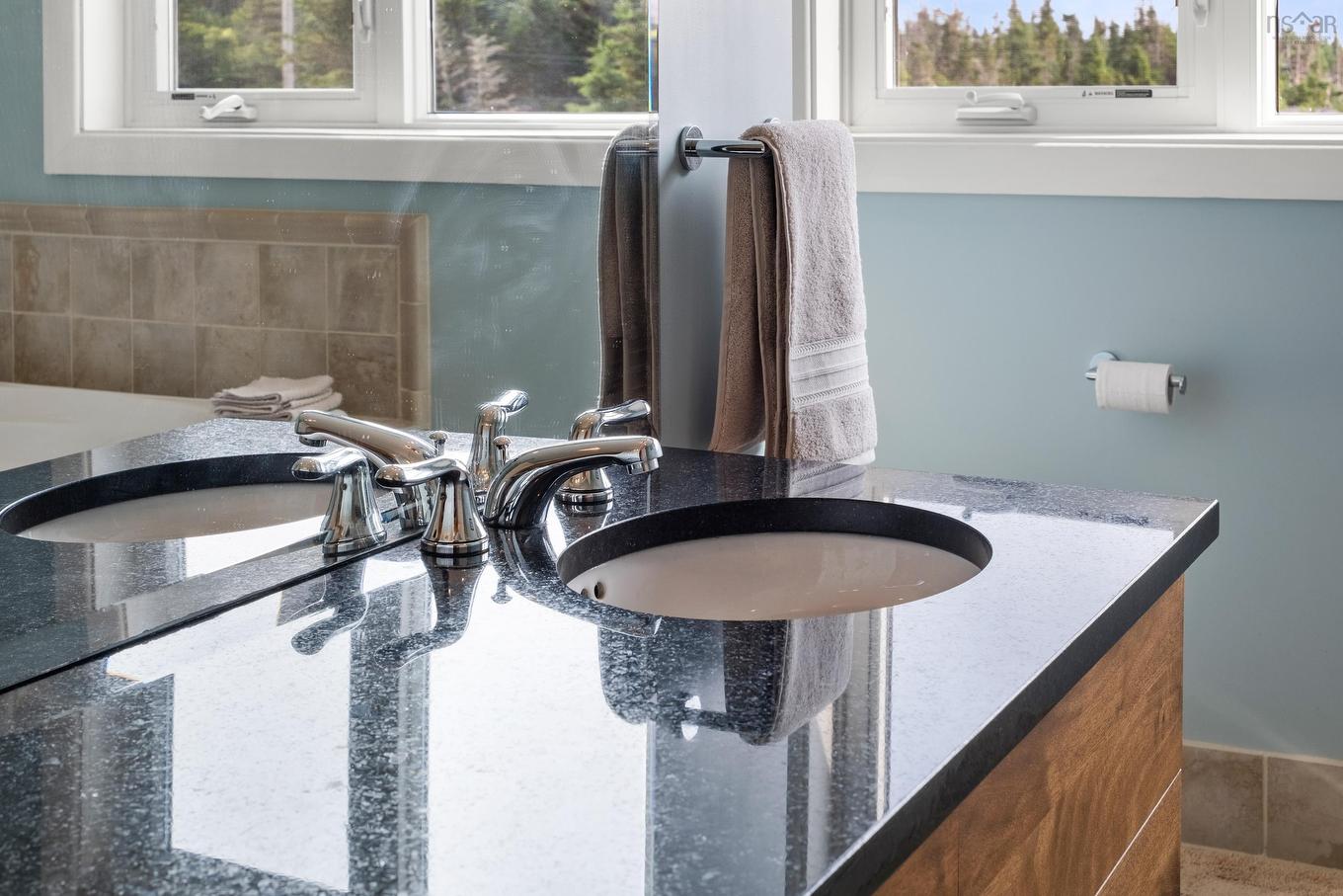 89 Bastion Avenue, Louisbourg, NS