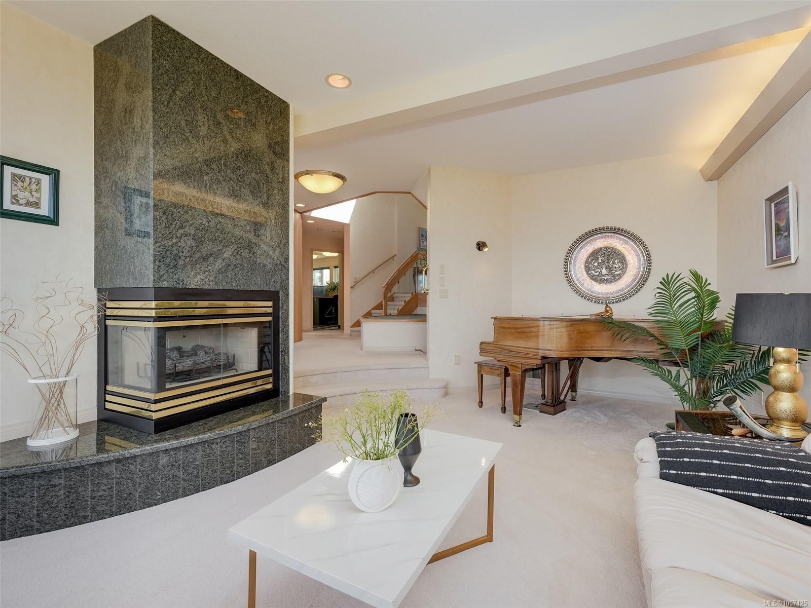 1360 Cloake Hill Rd, North Saanich, BC