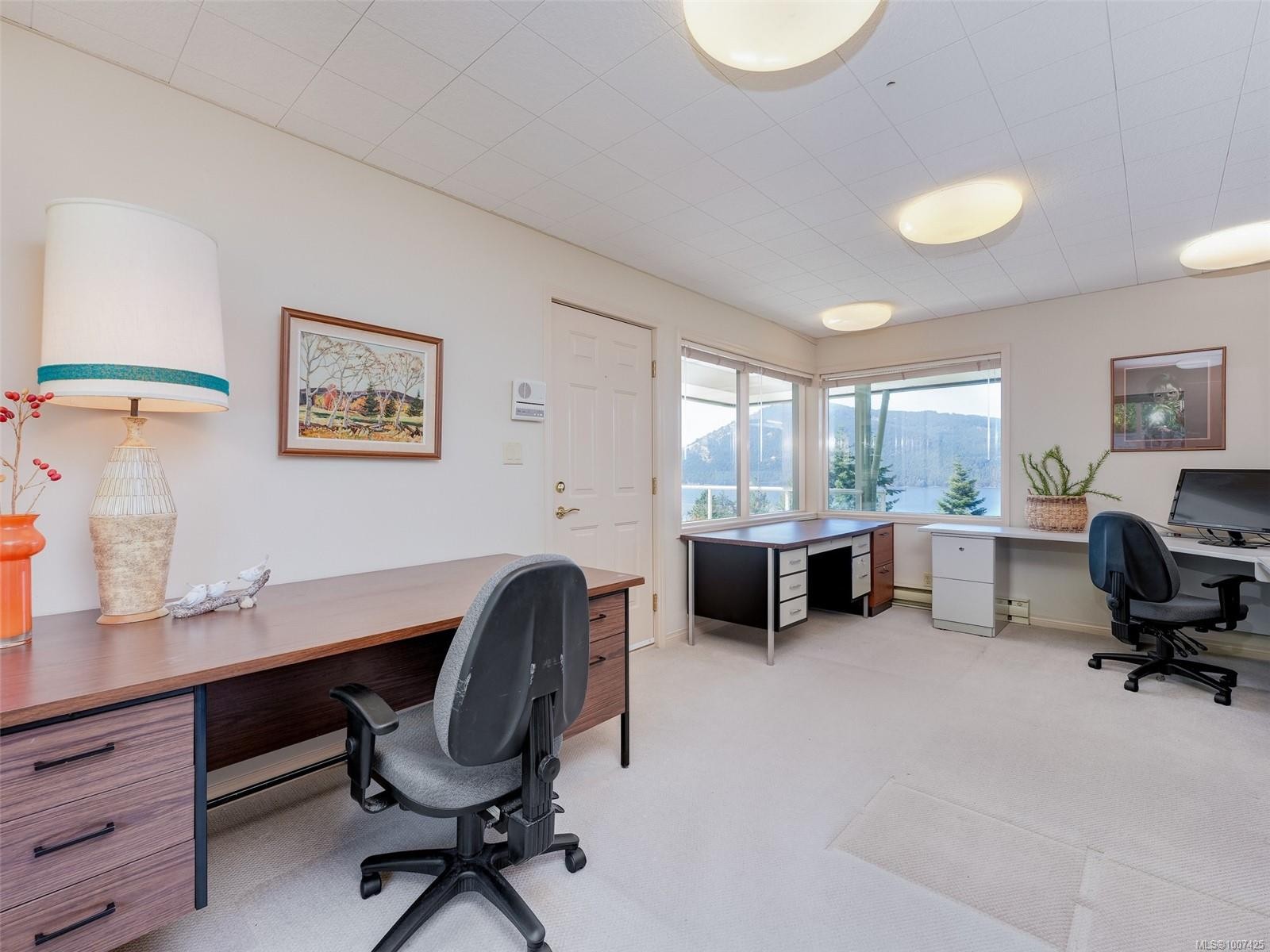 1360 Cloake Hill Rd, North Saanich, BC