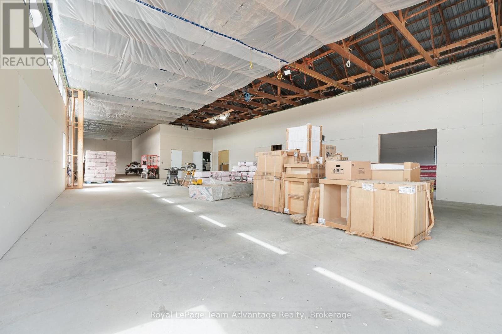 11 Municipal Drive, Mcdougall, ON