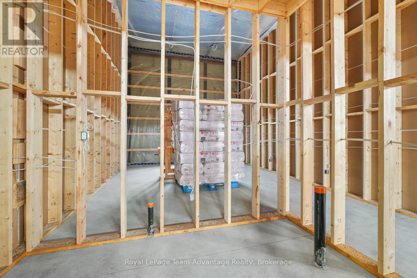 11 Municipal Drive, Mcdougall, ON