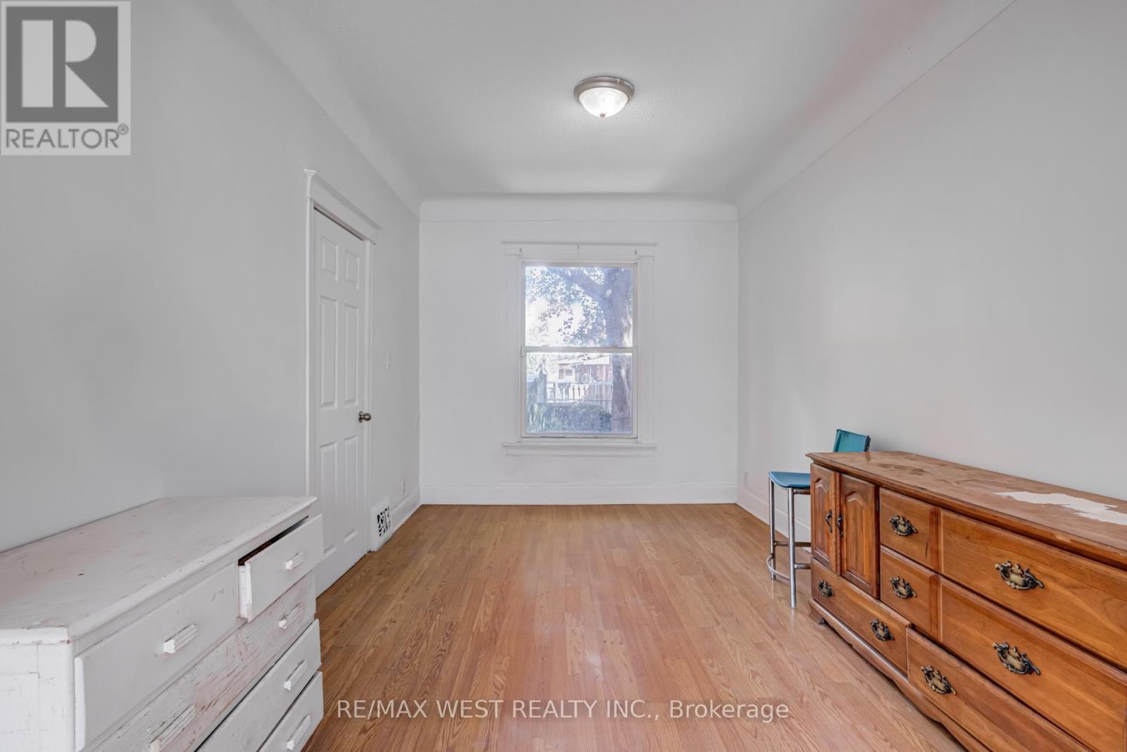 673 Wilson Street, Hamilton, ON - Indoor Photo Showing Other Room