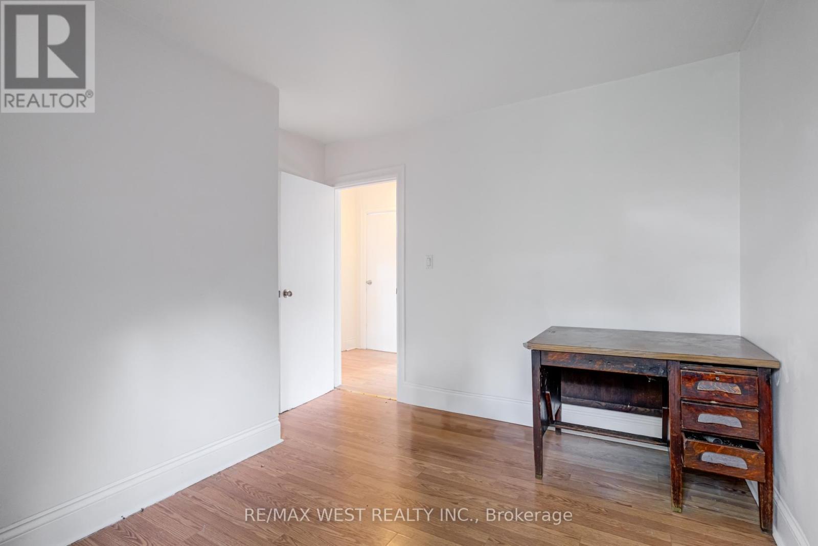 673 Wilson Street, Hamilton, ON - Indoor Photo Showing Other Room