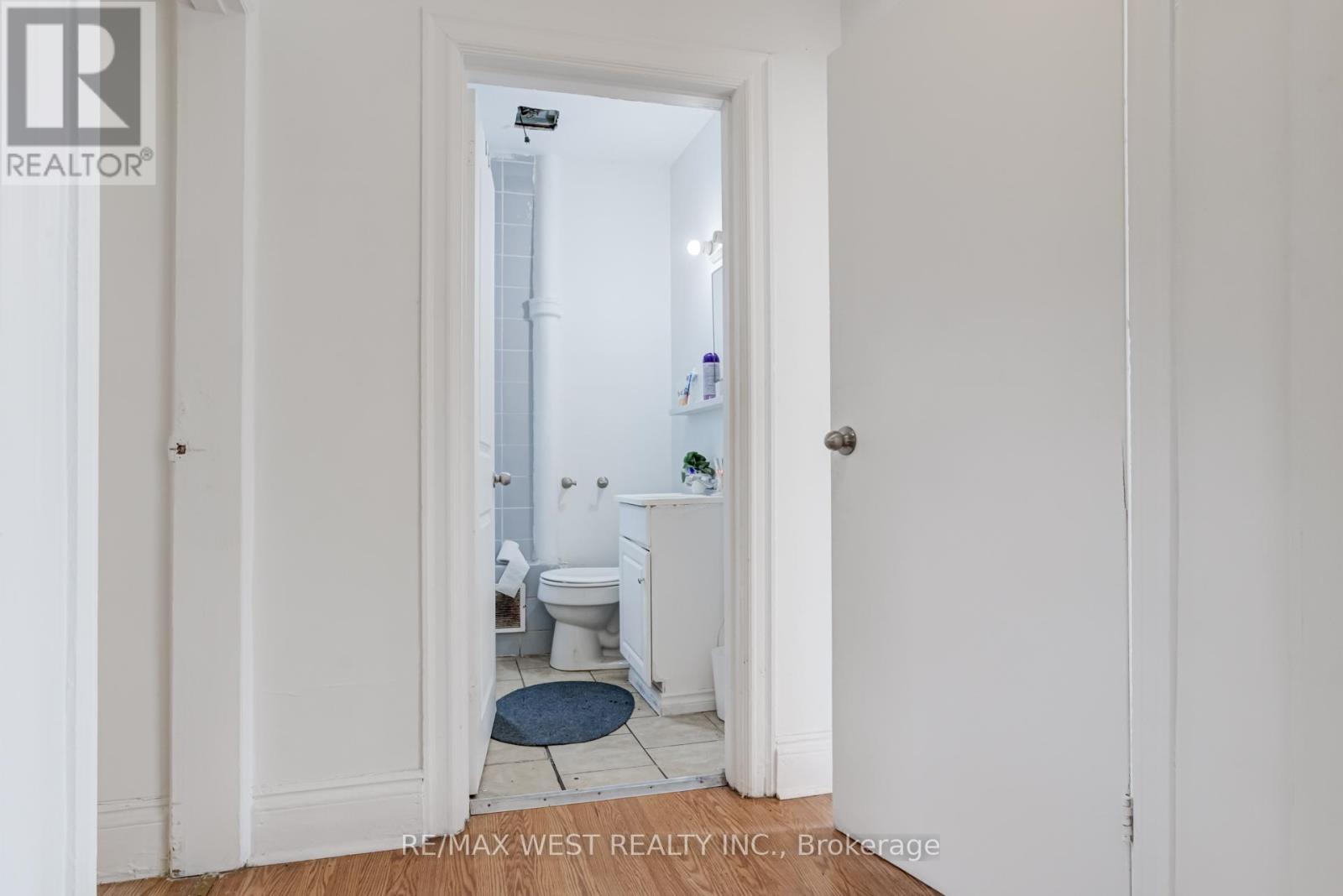 673 Wilson Street, Hamilton, ON - Indoor Photo Showing Other Room