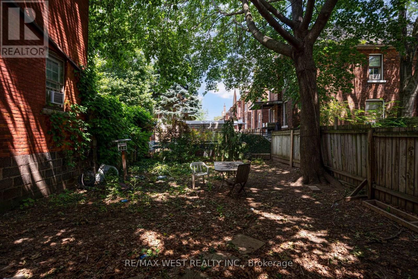 673 Wilson Street, Hamilton, ON - Outdoor