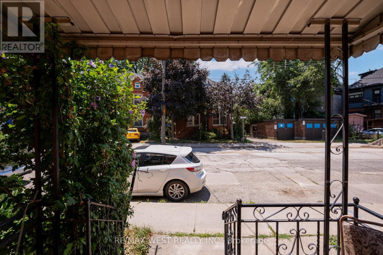 673 Wilson Street, Hamilton, ON - Outdoor