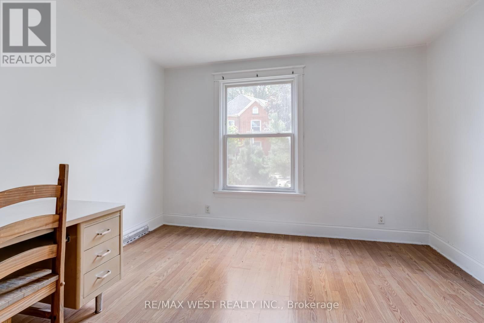 673 Wilson Street, Hamilton, ON - Indoor Photo Showing Other Room