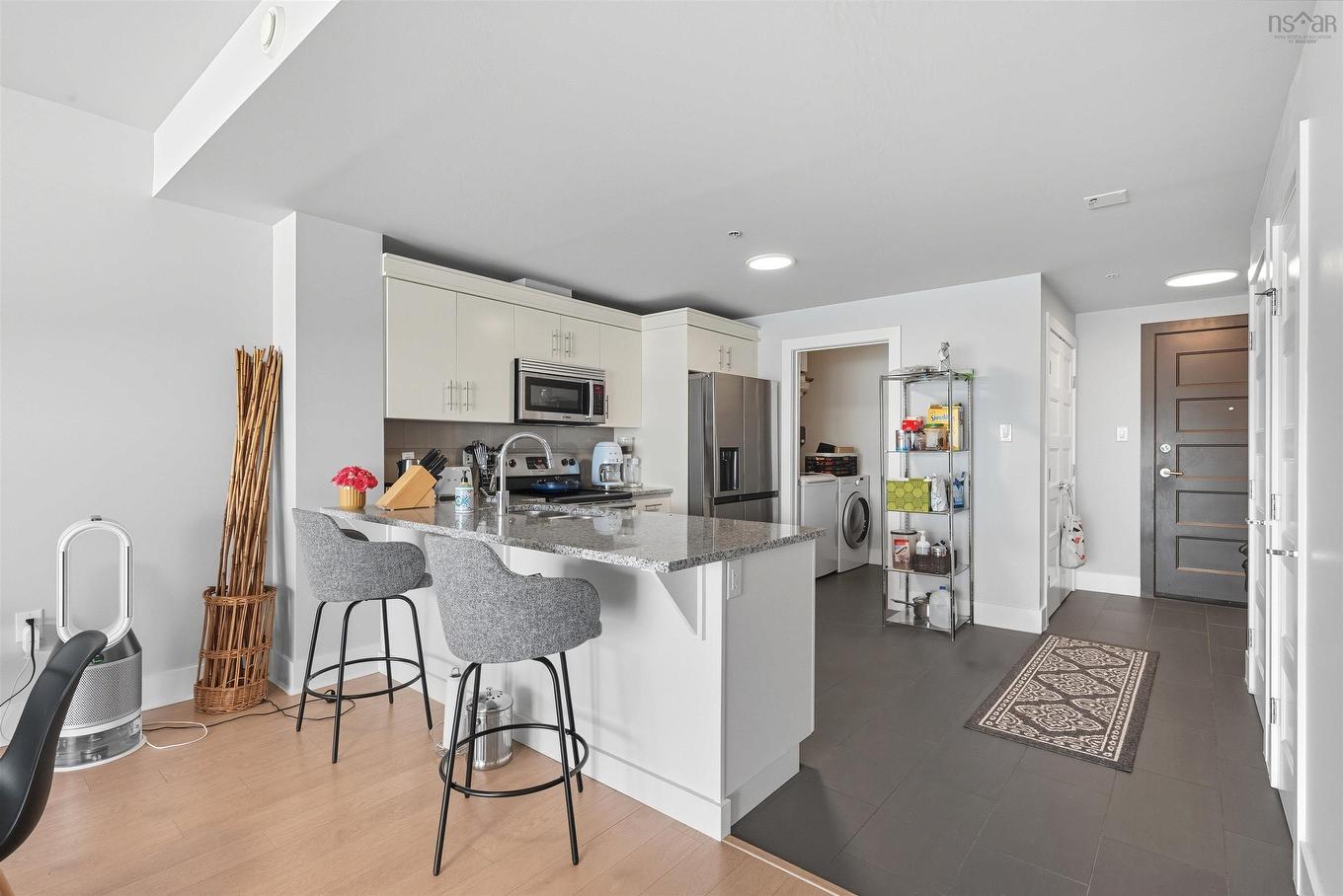 501 15 Kings Wharf Place, Dartmouth, NS