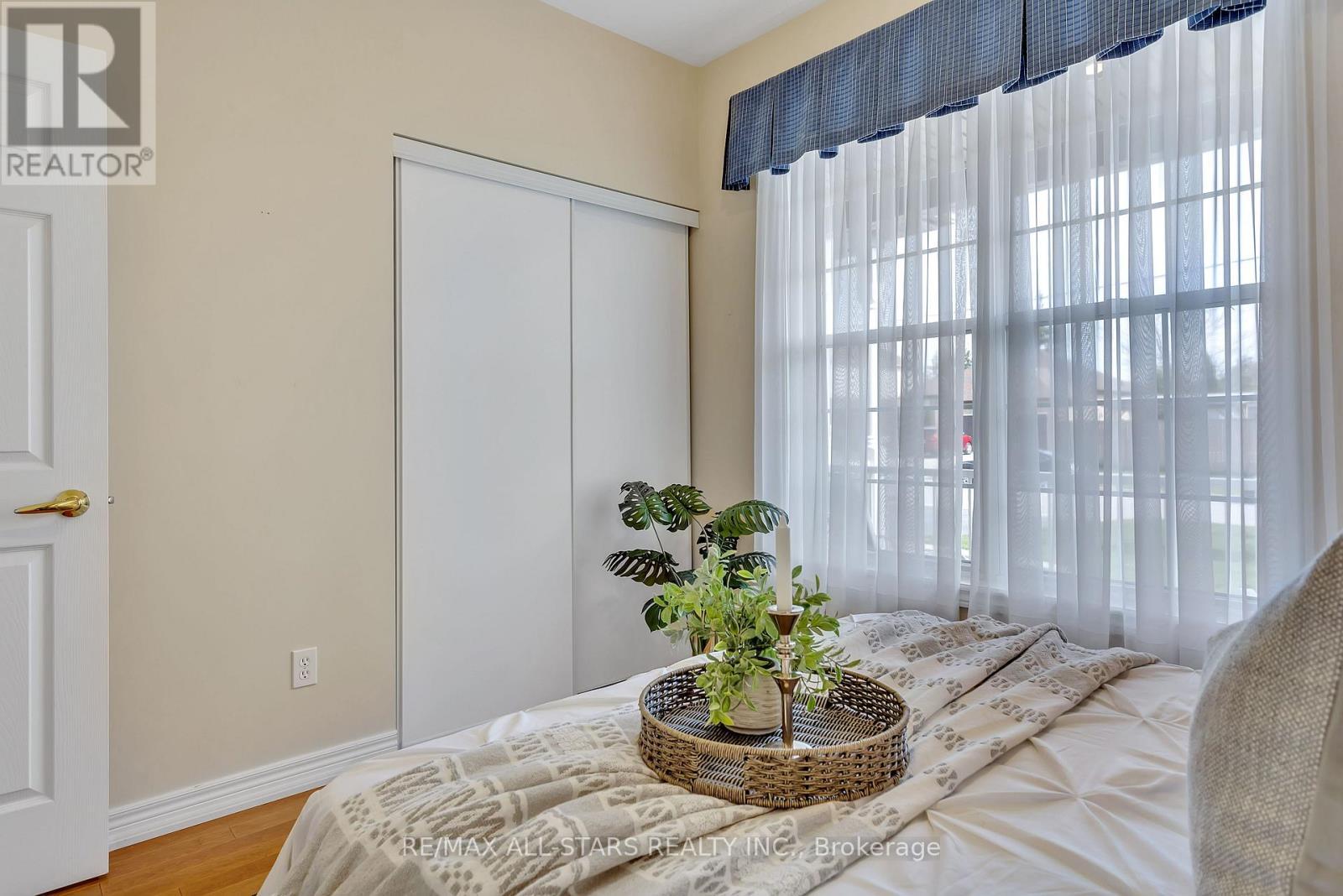 25 Sylvester Drive, Kawartha Lakes (Lindsay), ON - Indoor Photo Showing Bedroom